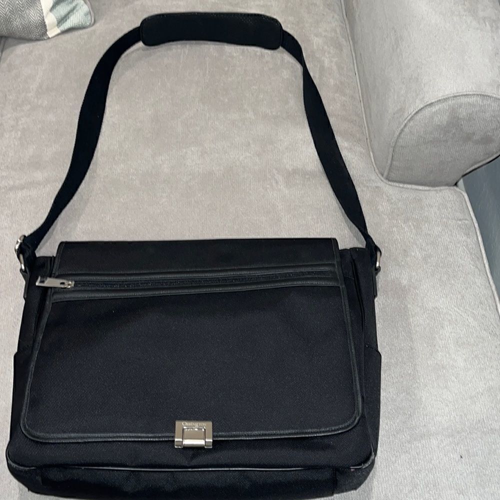 Ossington black messenger bag 19x14x21”